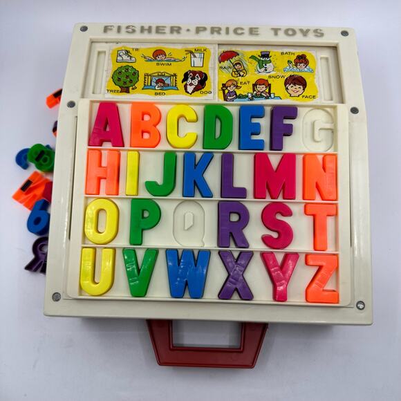 Vintage Fisher Price ABC School Days Desk Spelling Toy Alphabet Learning Playset - Picture 3 of 5